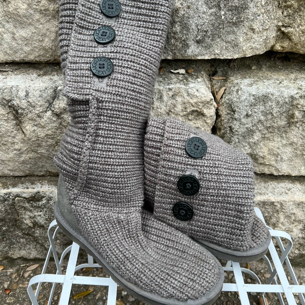 UGG Tall Knit Boots Size 9 Khaki Brown Gray